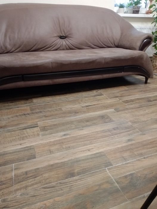 Продам диван в Хмільнику