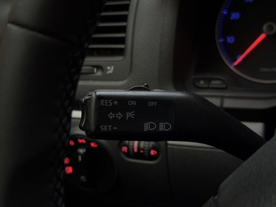 Volkswagen Golf 5 1.6 mpi 2007 рік