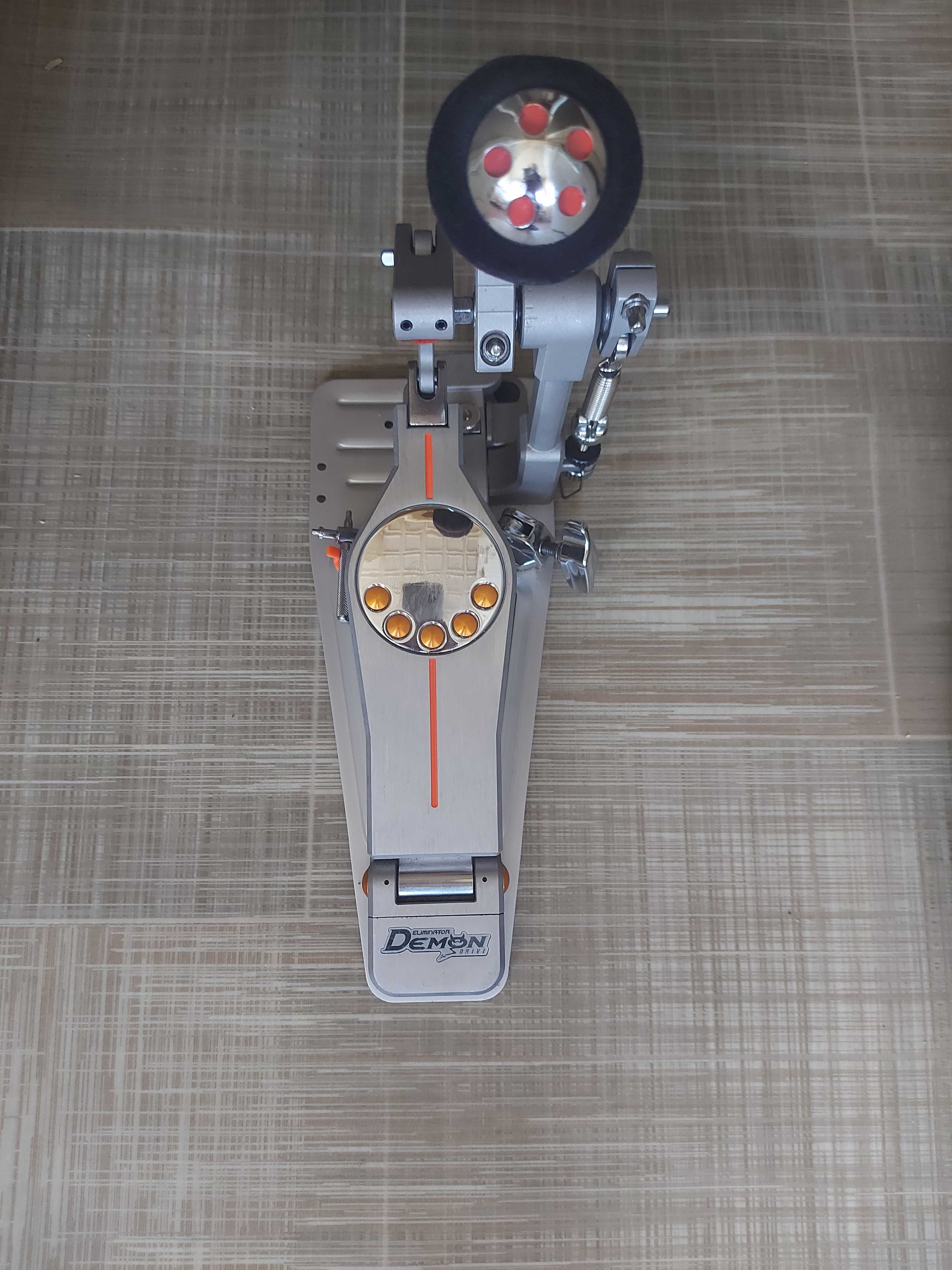Педаль для бас барабана Pearl P-3000D
