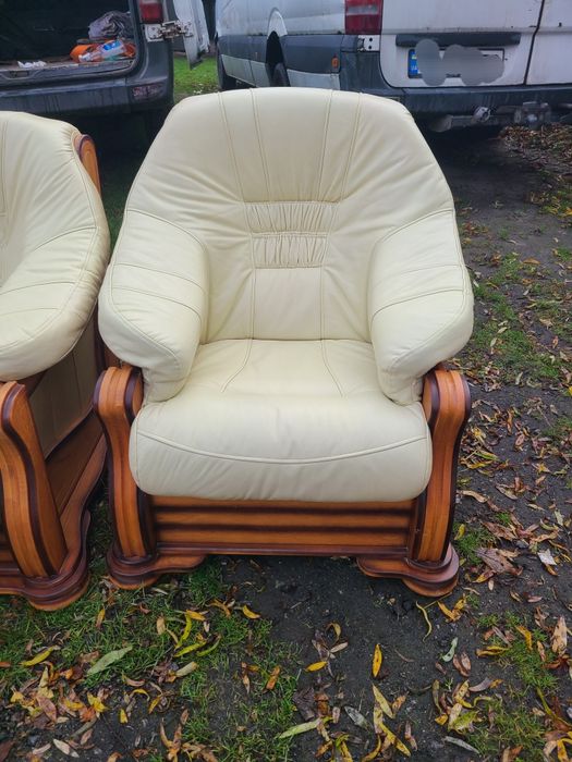 Комплект шкіряних меблів