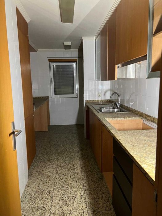 Apartamento T2 com lugar de garagem.