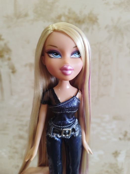 Bratz magic hair colour Chloe / Братц Хлоя