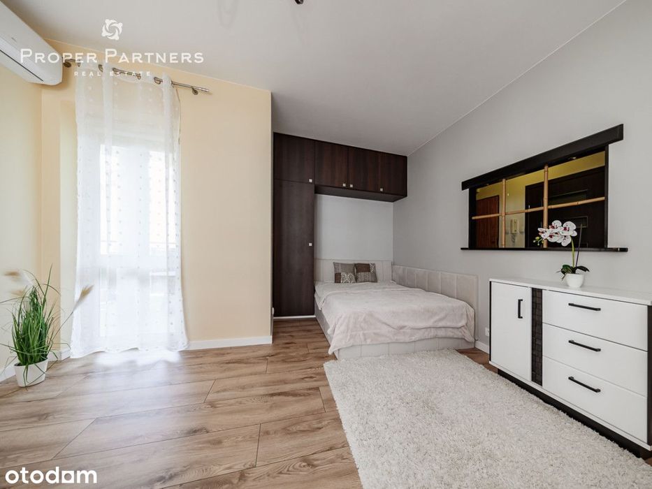 Przytulna kawalerka z dużym balkonem