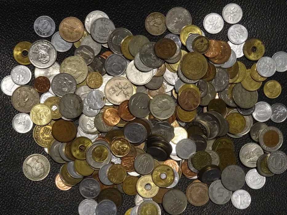 Zestaw 50 monet Orient-Egzotyka każda inna