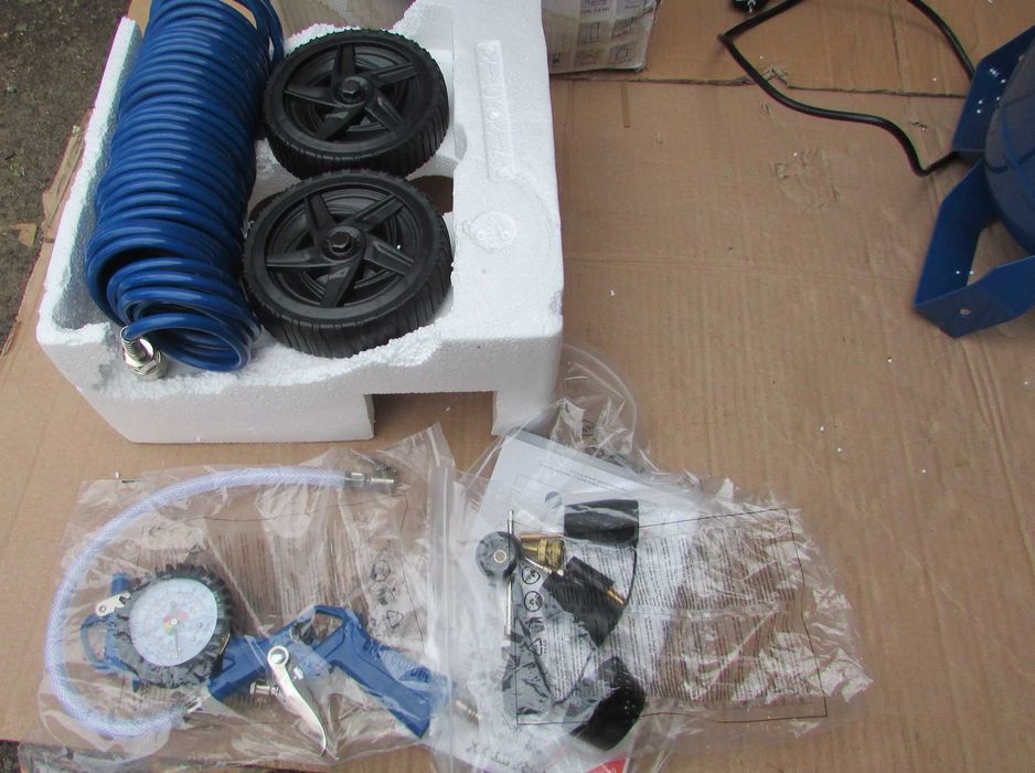 Вертикальний безмасляний компресор Scheppach 30L 10 бар (з Німеччини)