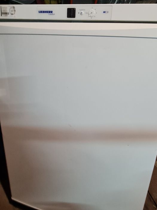 Продам мініхолодильник Liebherr