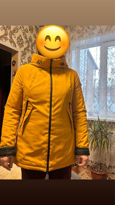 Курточка осіння 1000 грн