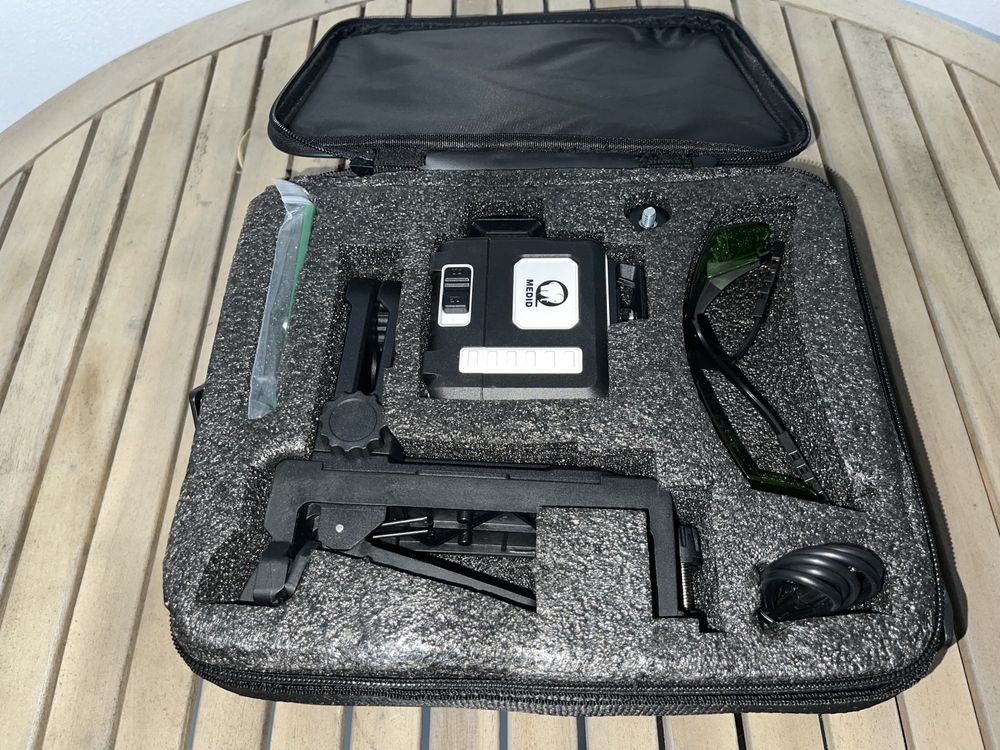 Kit Nivel laser autonivelante verde 3 linhas 360º MEDID 5663 [NOVO]