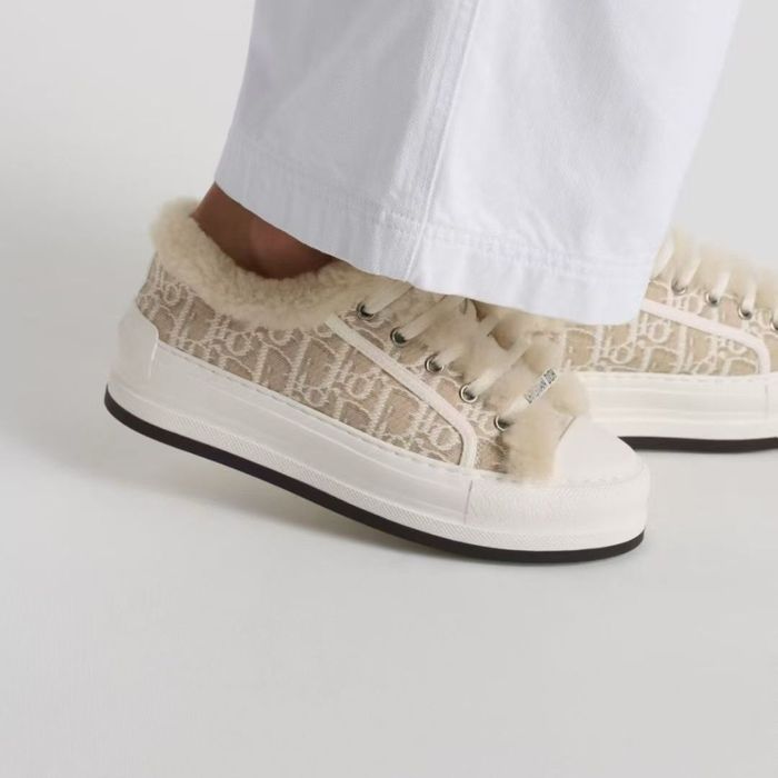 Карамельні Dior кеди зимові