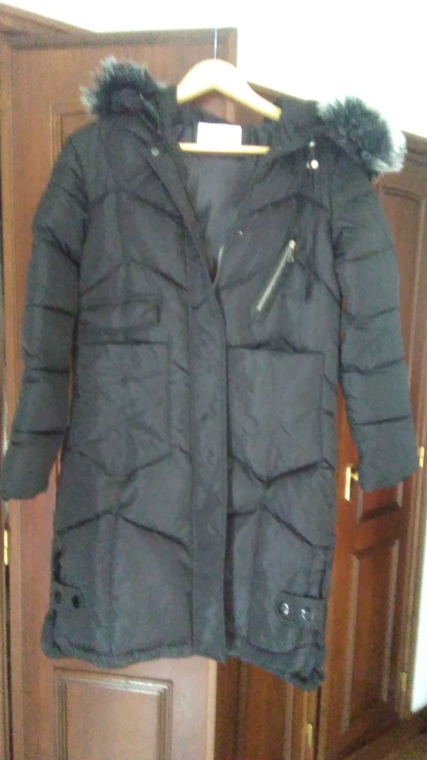 Casaco inverno com capuz de senhora