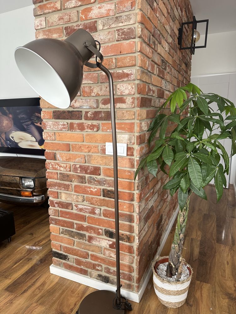 Lampa podłogowa ikea