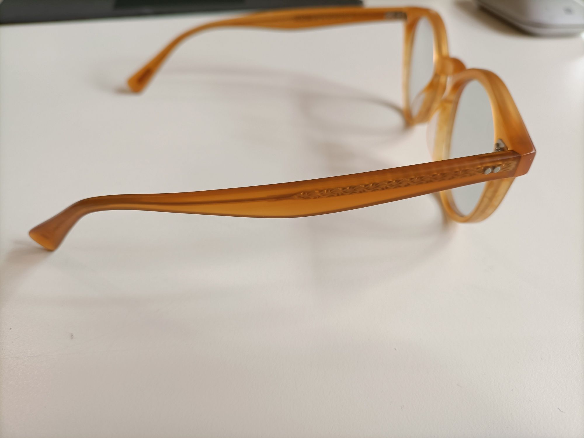 Oliver Peoples Desmon