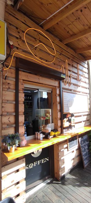 Діюча кав'ярня в центрі міста