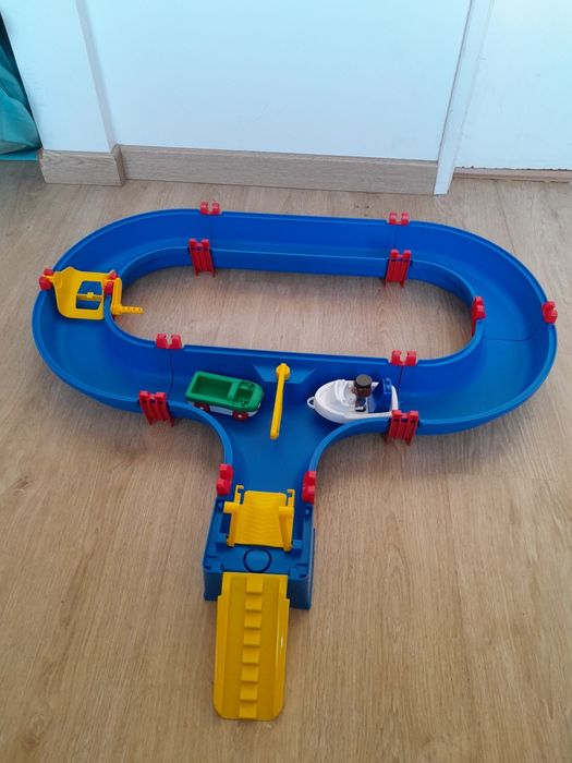 Vendo Jogo Aquático de Brincar para Criança muito bonito como novo