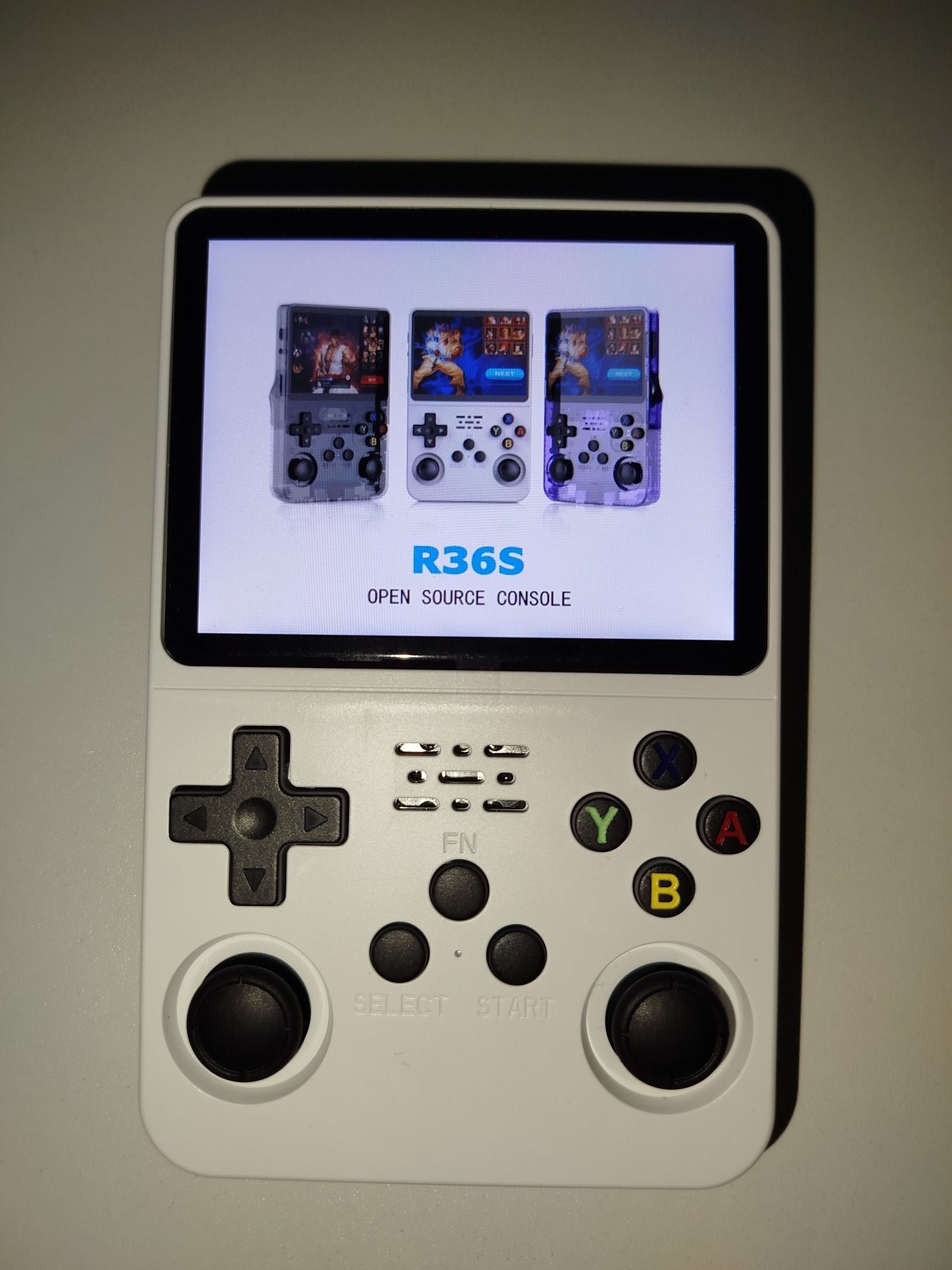 Consola Retro R36S
