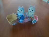 Sylvanian famielies pieski husky na rowerze