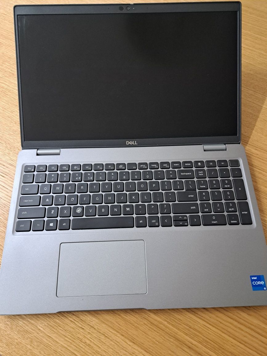 Laptop Dell Latitude 5520