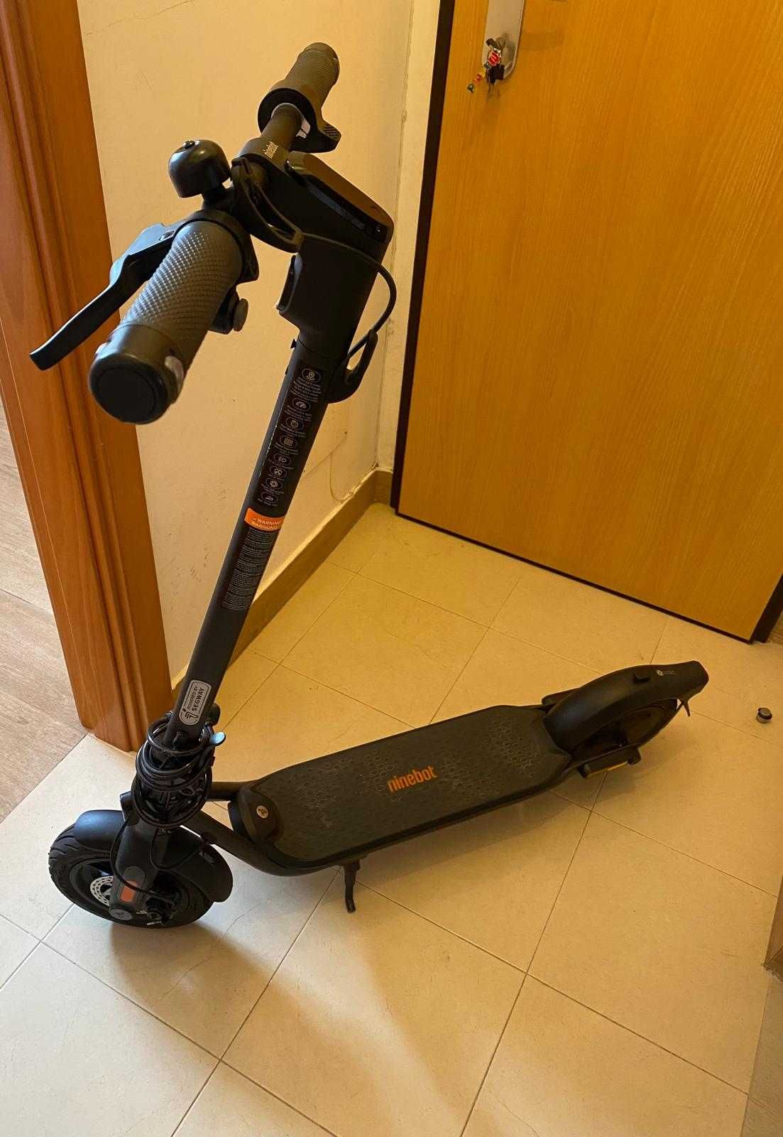 Trotinete ninebot KickScooter 800W SEGWAY como nova