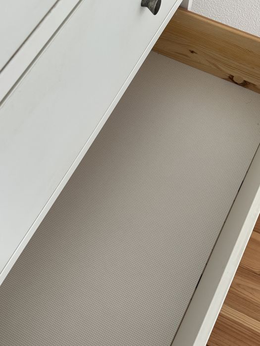 Cómoda IDANÄS IKEA com 4 gavetas