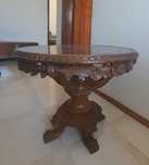 Mesa de centro em madeira maciça