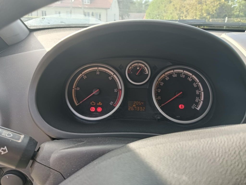 Sprzedam opel corsa D cdti 1.3