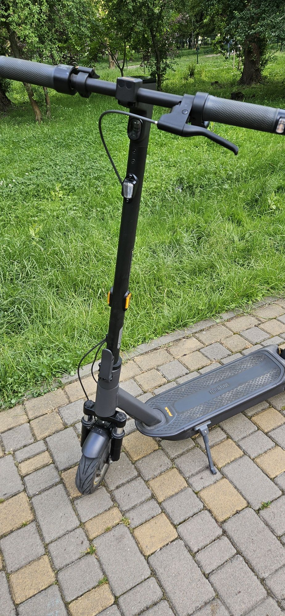 Електросамокат Ninebot SEGWAY MAX G2 E