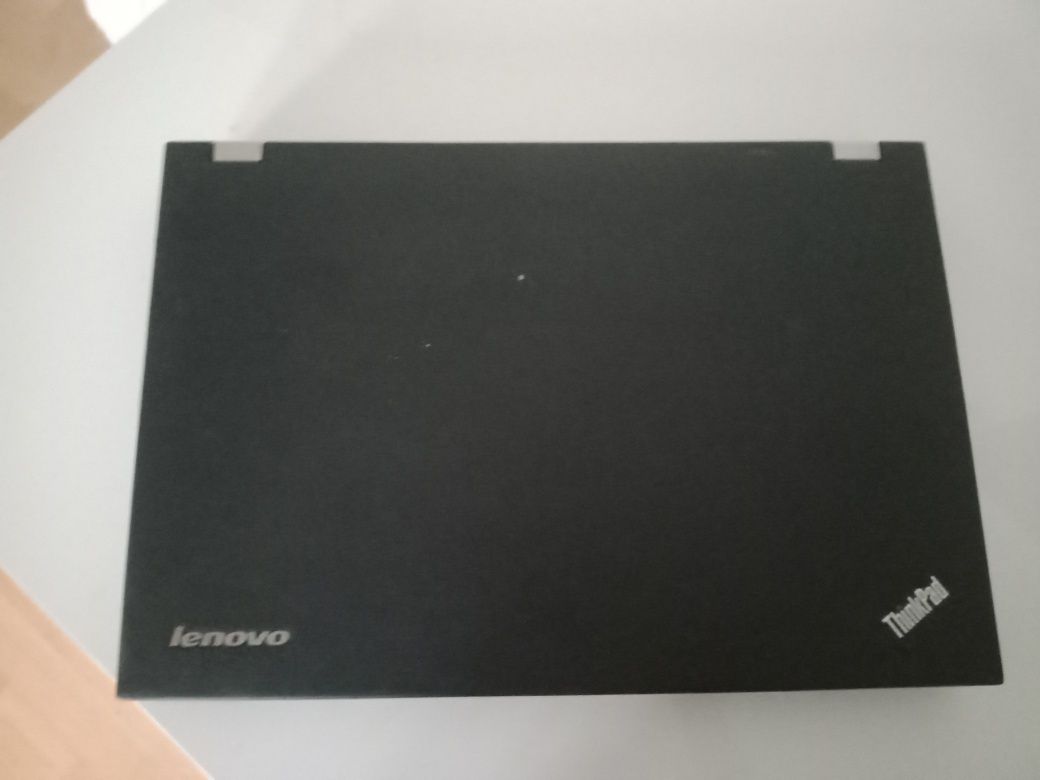 Sprzedam laptopa Lenovo