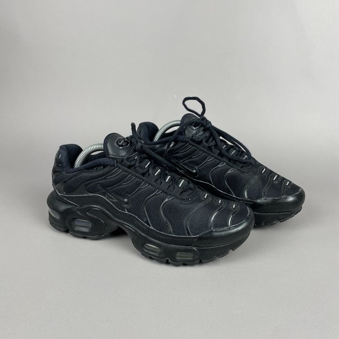 р.37,5 Оригінал! Кросівки Nike Air Max Plus Triple Black TN CD0609-001