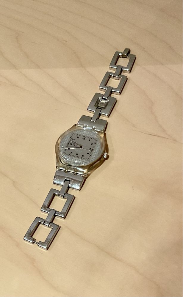 Relógio prateado Swatch