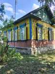Будинок біля річки