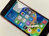 Iphone SE 2020/ 64GB/ Red/ Czerwony/ Grade A-/ Bateria 77%