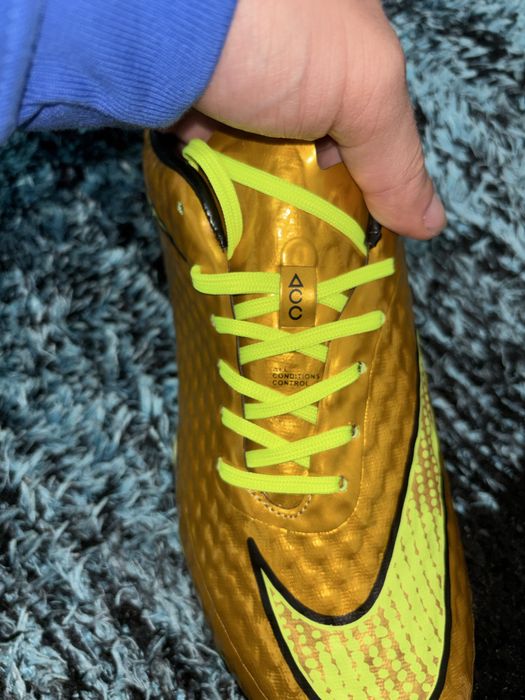 Chuteira Nike Hypervenom Phantom FG "Gold"