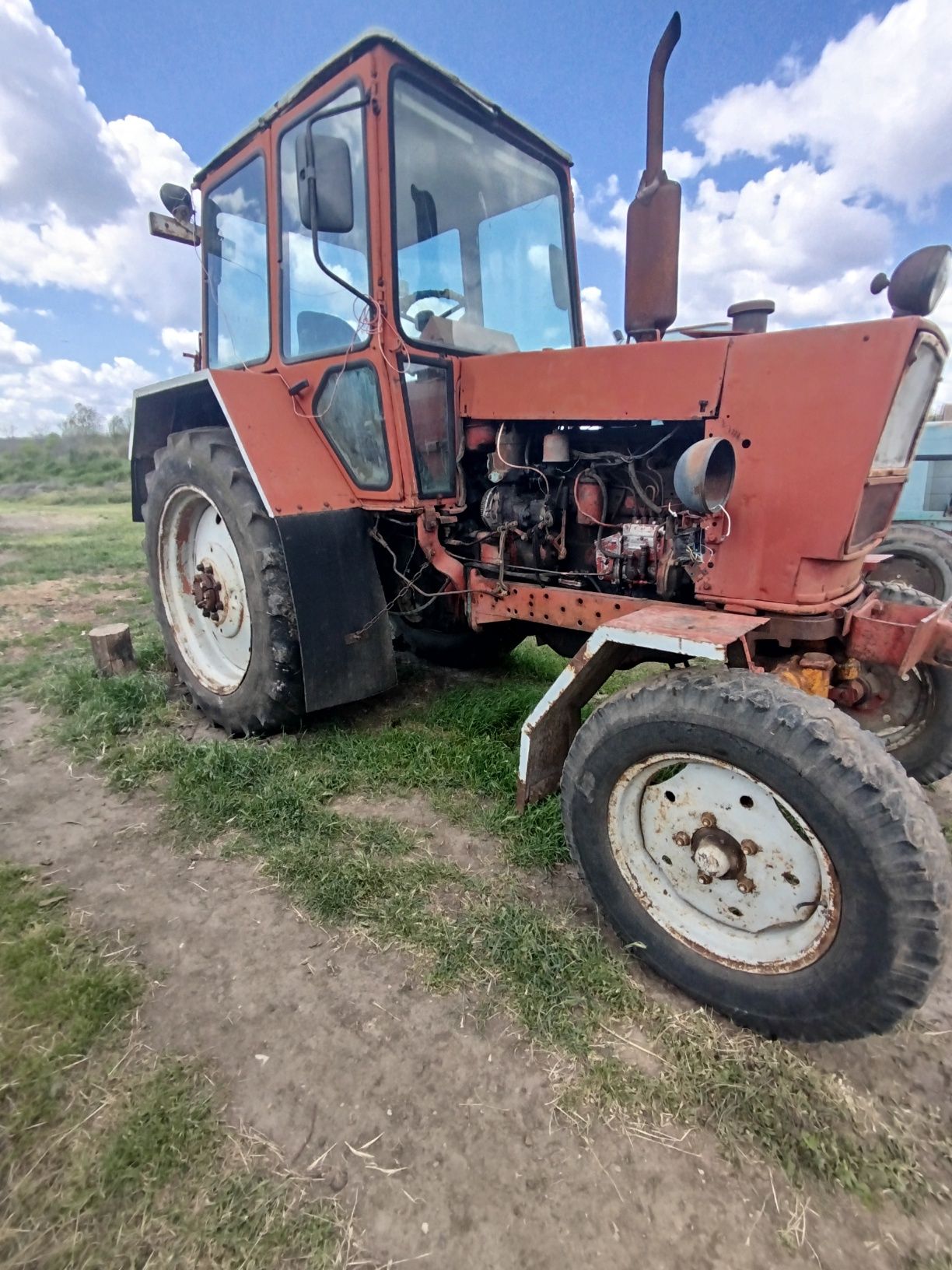 Продам трактор ЮМЗ-6 АКЛ