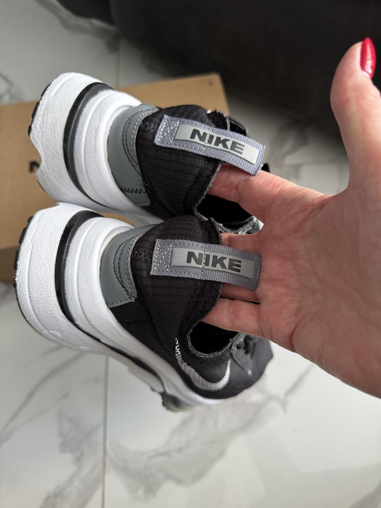 Продам кросівки Nike Air Zoom-Type Se 42