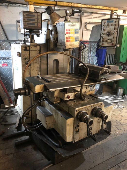 Frezarka uniwersalna Parkson M1250