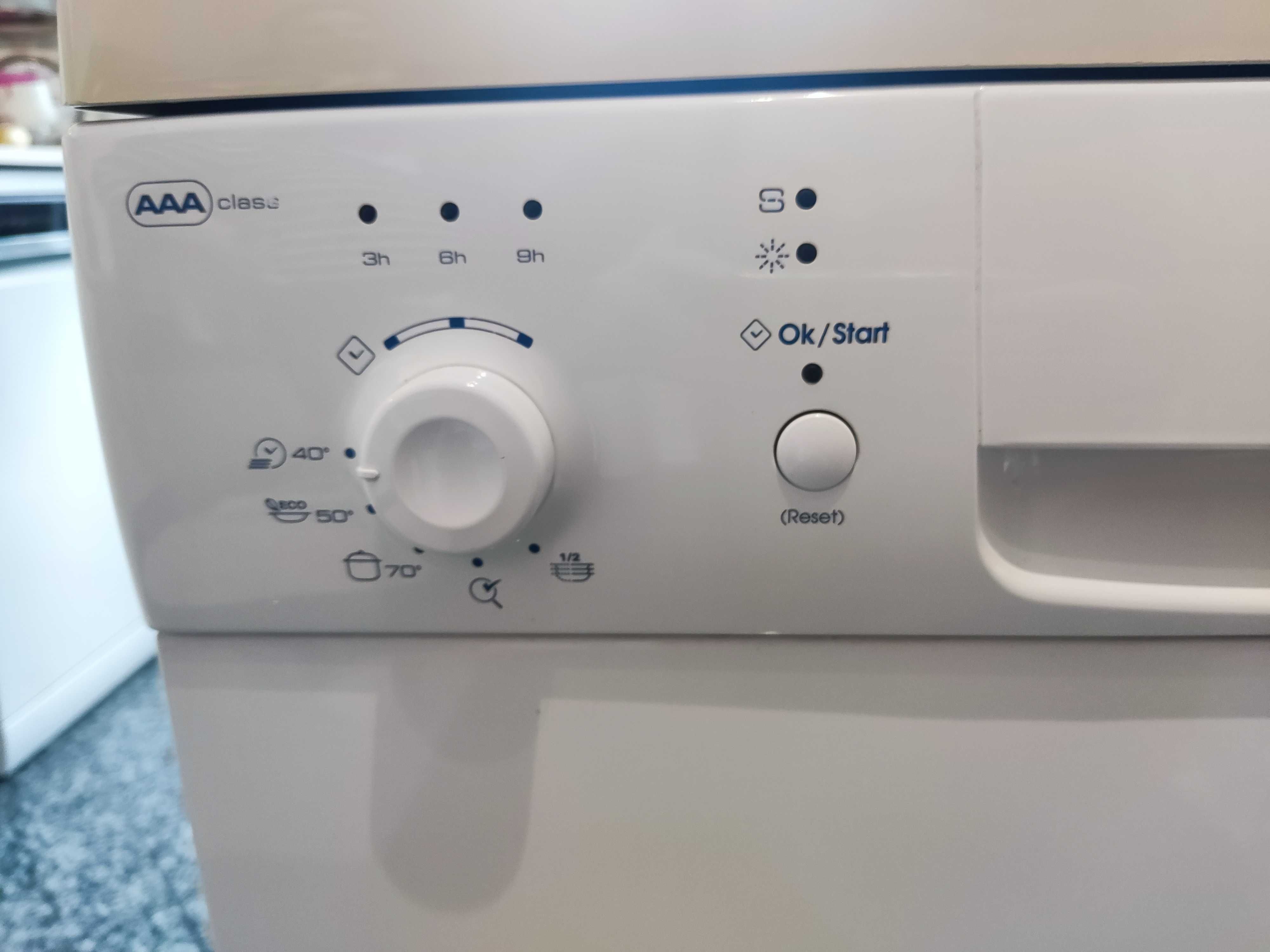 Máquina lavar loiça Whirlpool ADP 4549 WH classe energética A