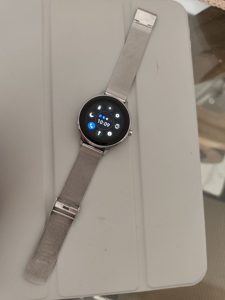 Smartwatch ONE silver