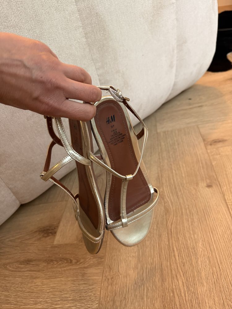 Samdały złote H&M roz 37