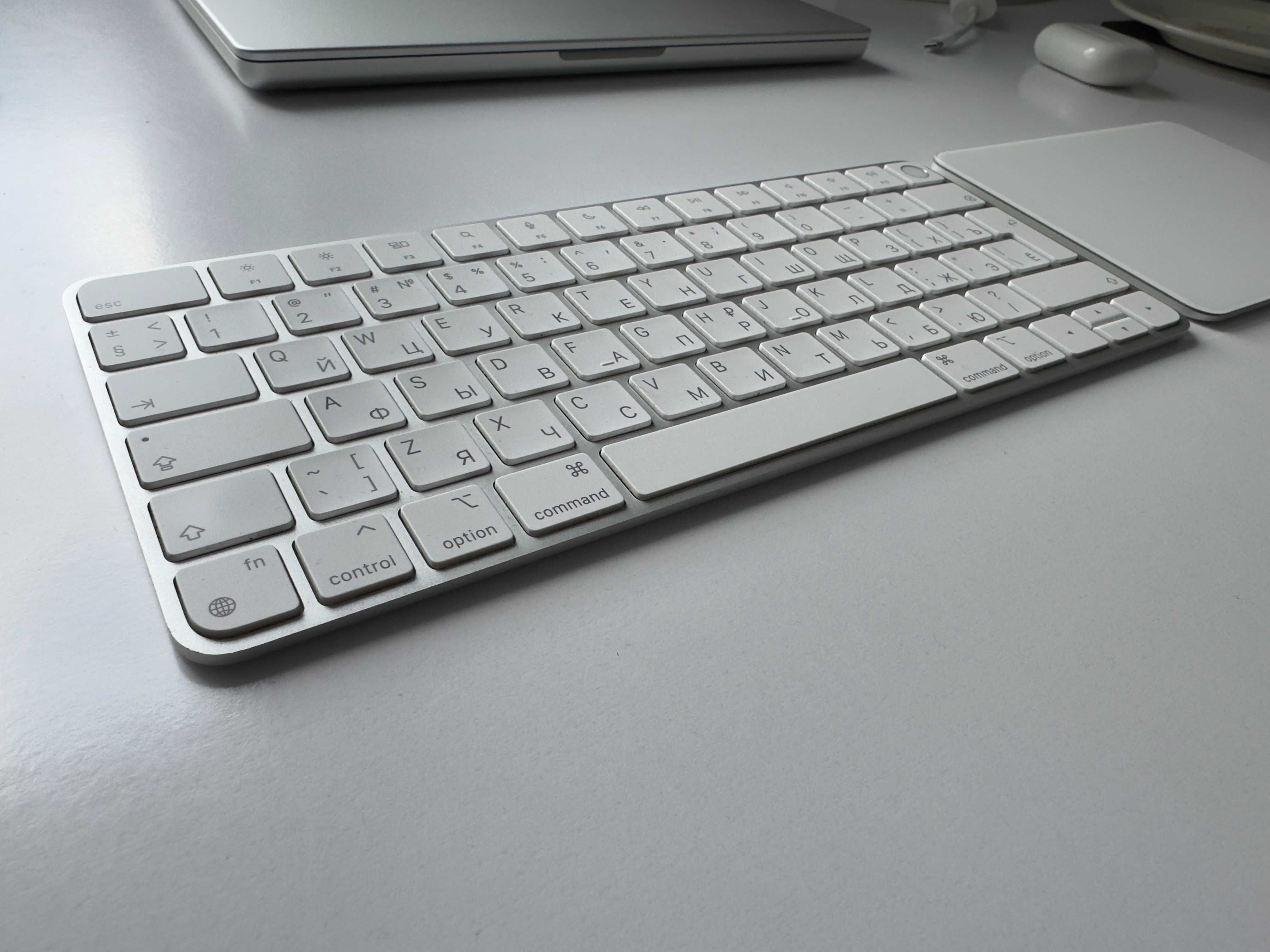 Apple Magic Trackpad ; Magic Keyboard with Touch ID клавіатура трекпад