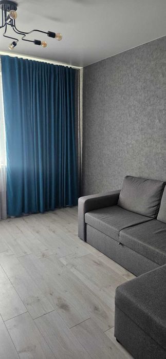 Продаж 3-х кімнатна квартира метро Наукова, вул. Космічна