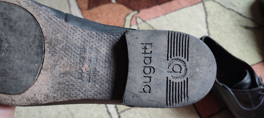 Чоловічі туфлі 43 розміру