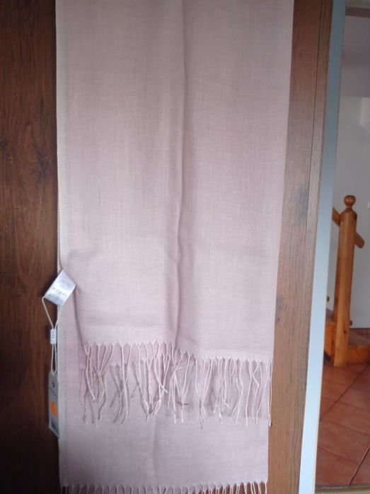 Nowy , śliczniutki szaliczek