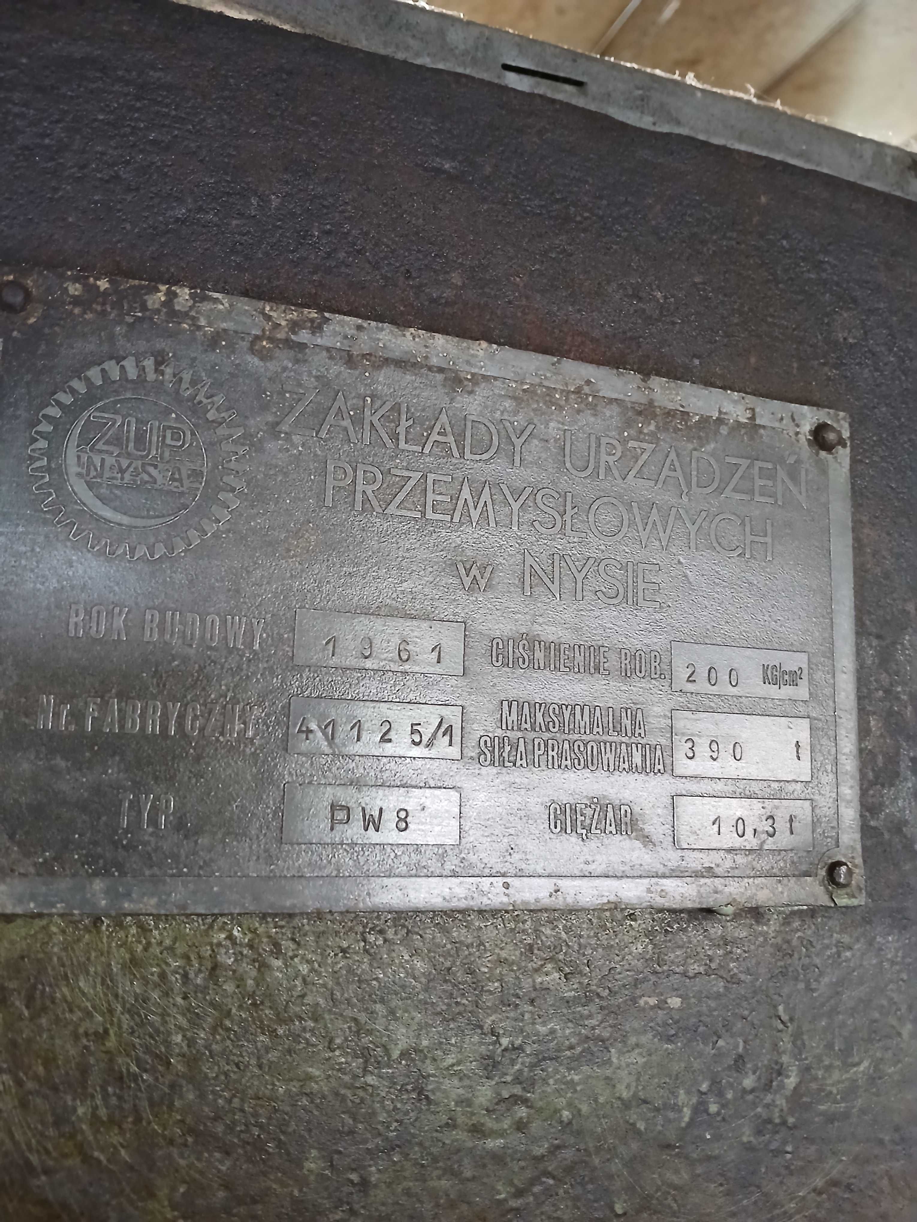 Prasa hydrauliczna PW 8 Nysa 800x800