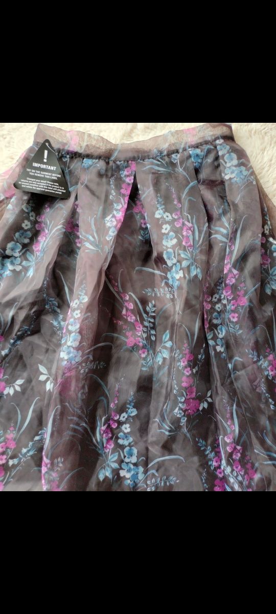 Nowa spodnia Gina Tricot 38 elegancka vintage  retro  szyfonowa kwiaty