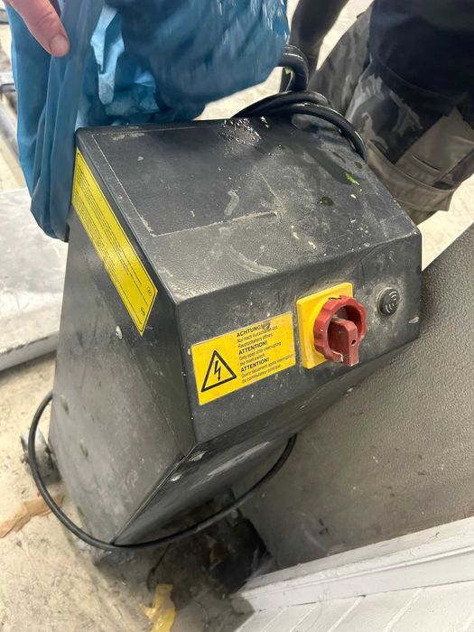 Podnośnik warsztatowy nożycowy MAHA Solo III  2500 kg