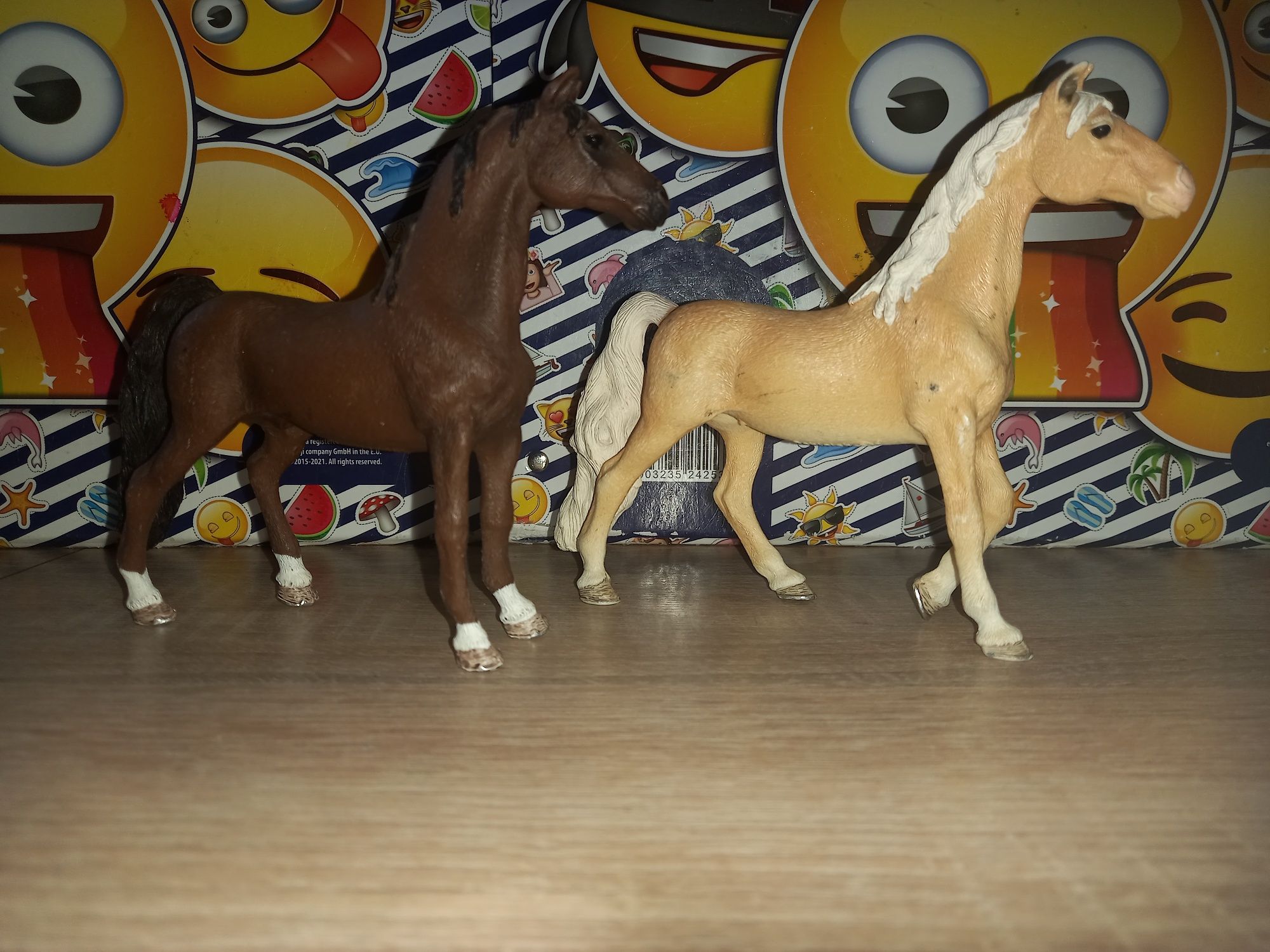 Sprzedam koniki 2 szt firmy schleich