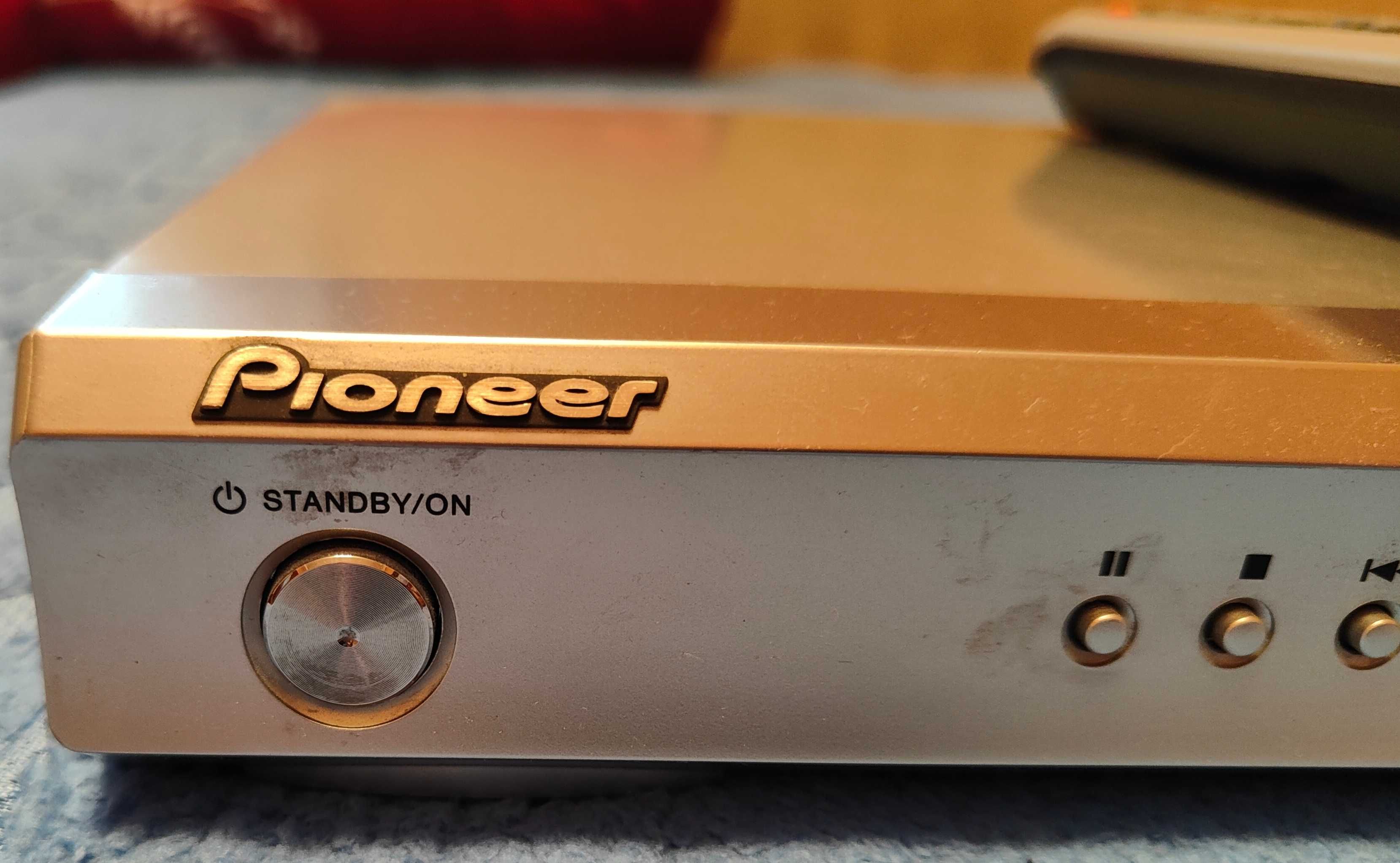 Продам DVD-програвач Pioneer DV-585A-S
