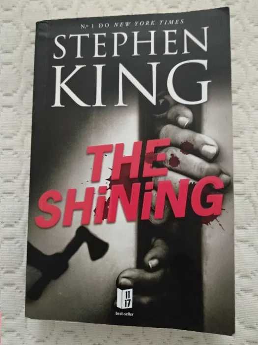 The Shining - de Stephen King  (livro de bolso)