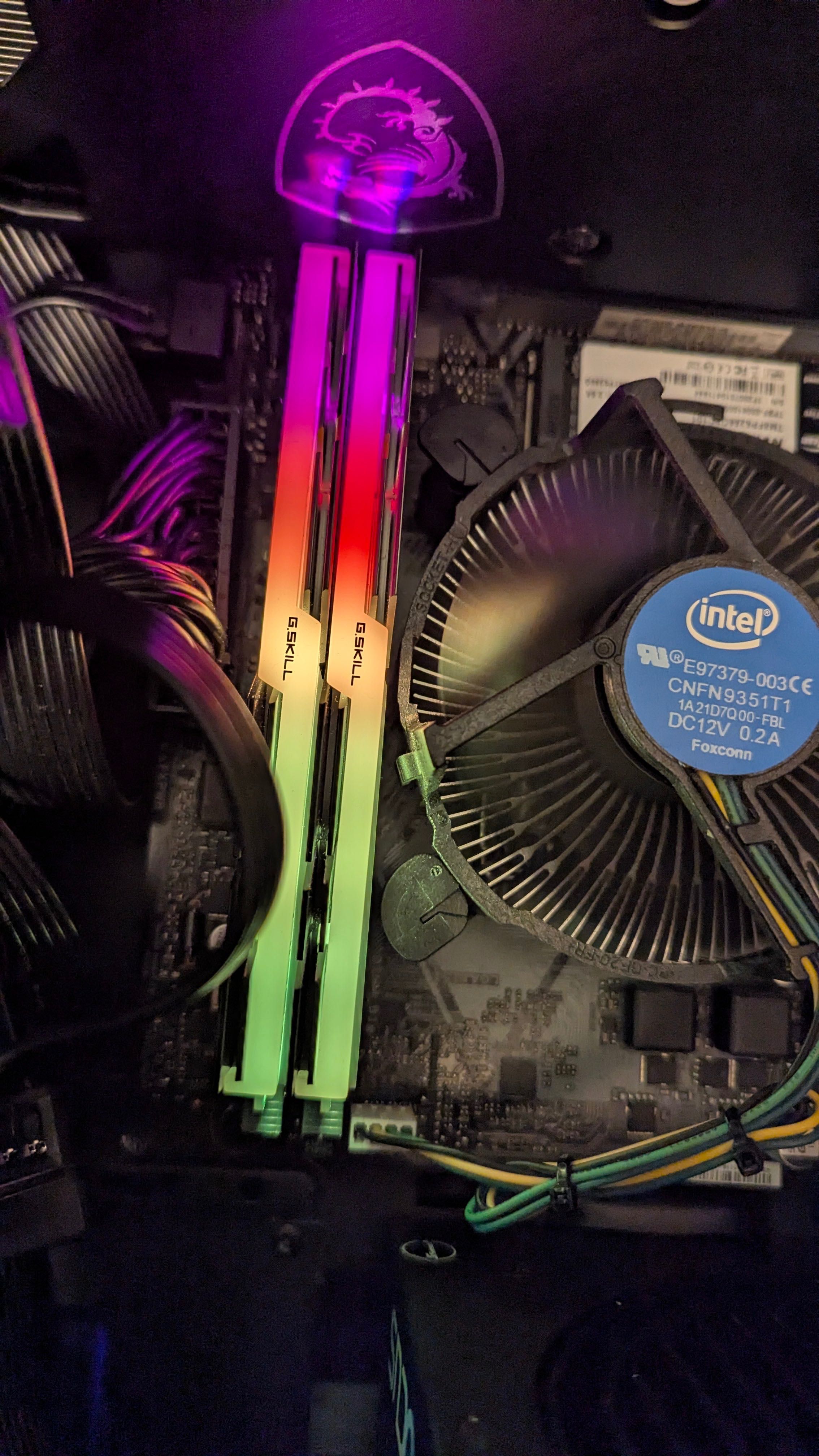 G.Skill Trident Z RGB DDR4 2x8 16gb 3000 MHz CL15