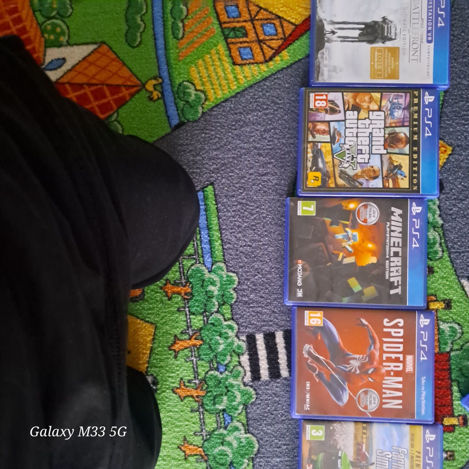 Sprzedam: ps4, telewizor, 2 pady i kierownice